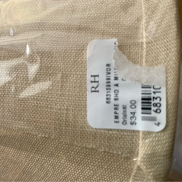 Restoration Hardware NEW 4 Small/Medium Clip On beige lampshades - Picture 3 of 9